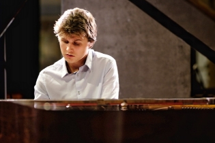 Tomasz Ritter – pianista - miniatura